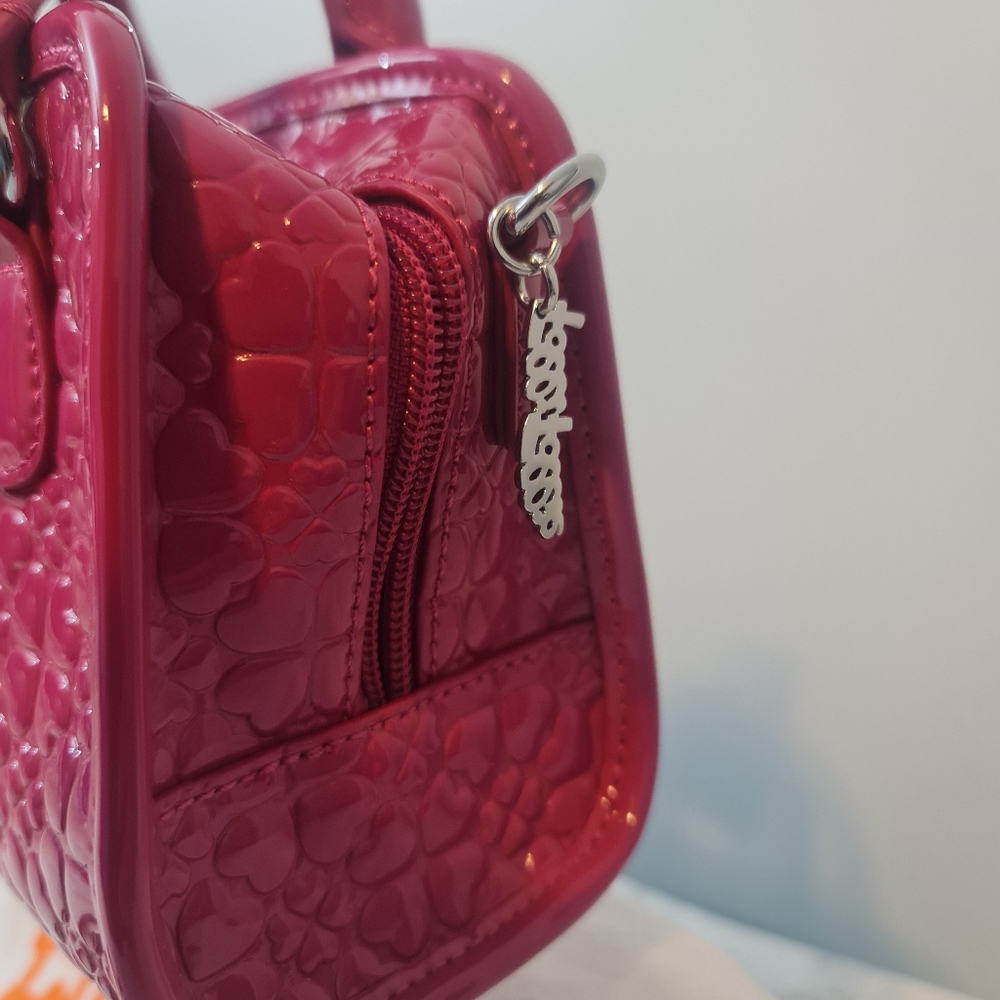 NEW Folli Follie Crossbody Heart❤Textured Bag - Picture 3 of 13